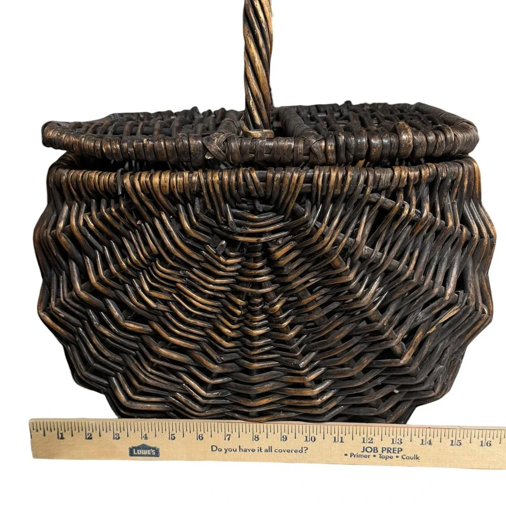 Wicker Lidded‎ Picnic Basket 16